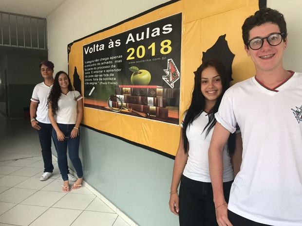 Na E.E. Dona Antônia Valadares, em Divinópolis, a volta às aulas trouxe novidades: este ano, a escola vai oferecer o curso técnico de Tradução e Interpretação de Libras. Foto: Arquivo da Escola